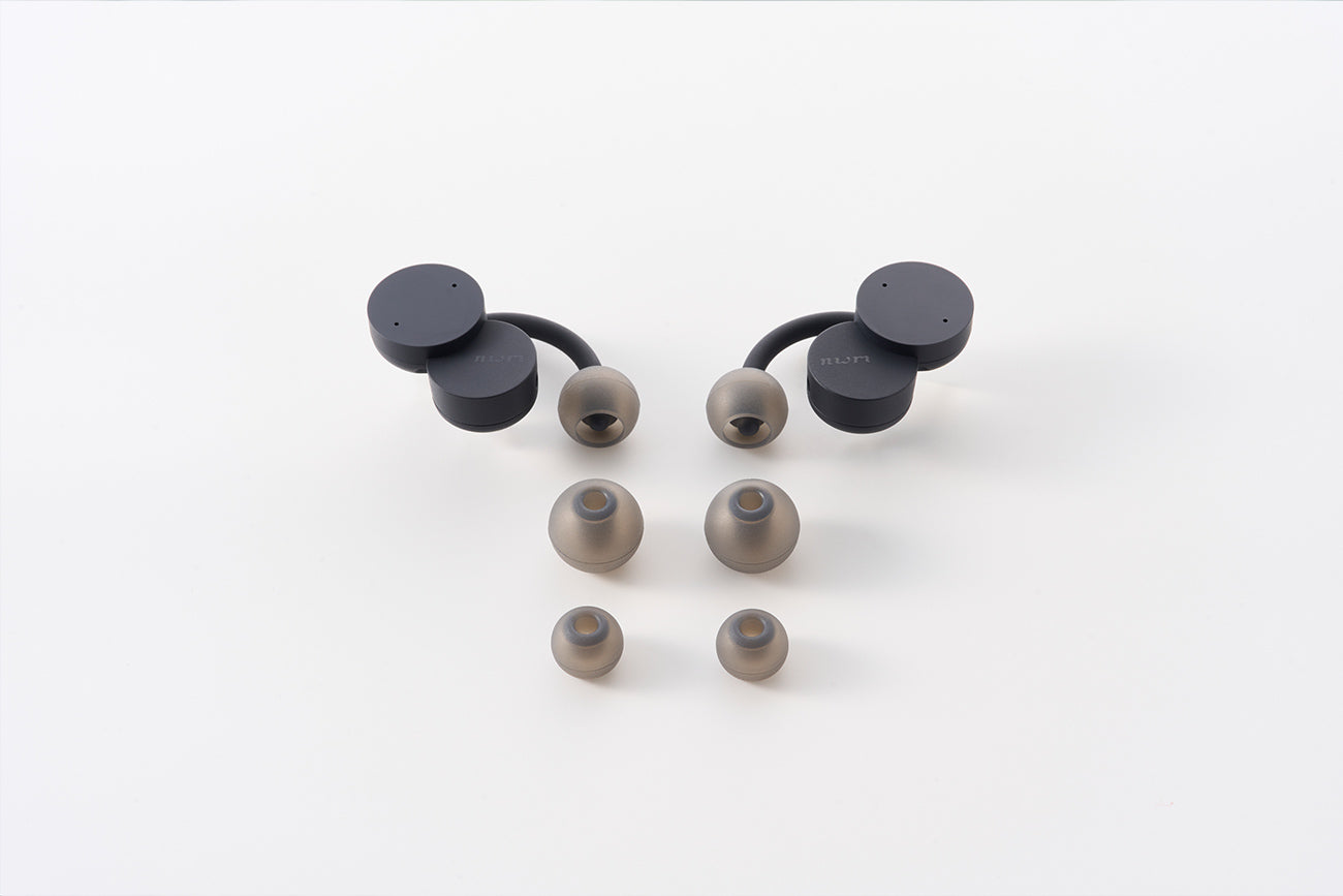 dots ear chips